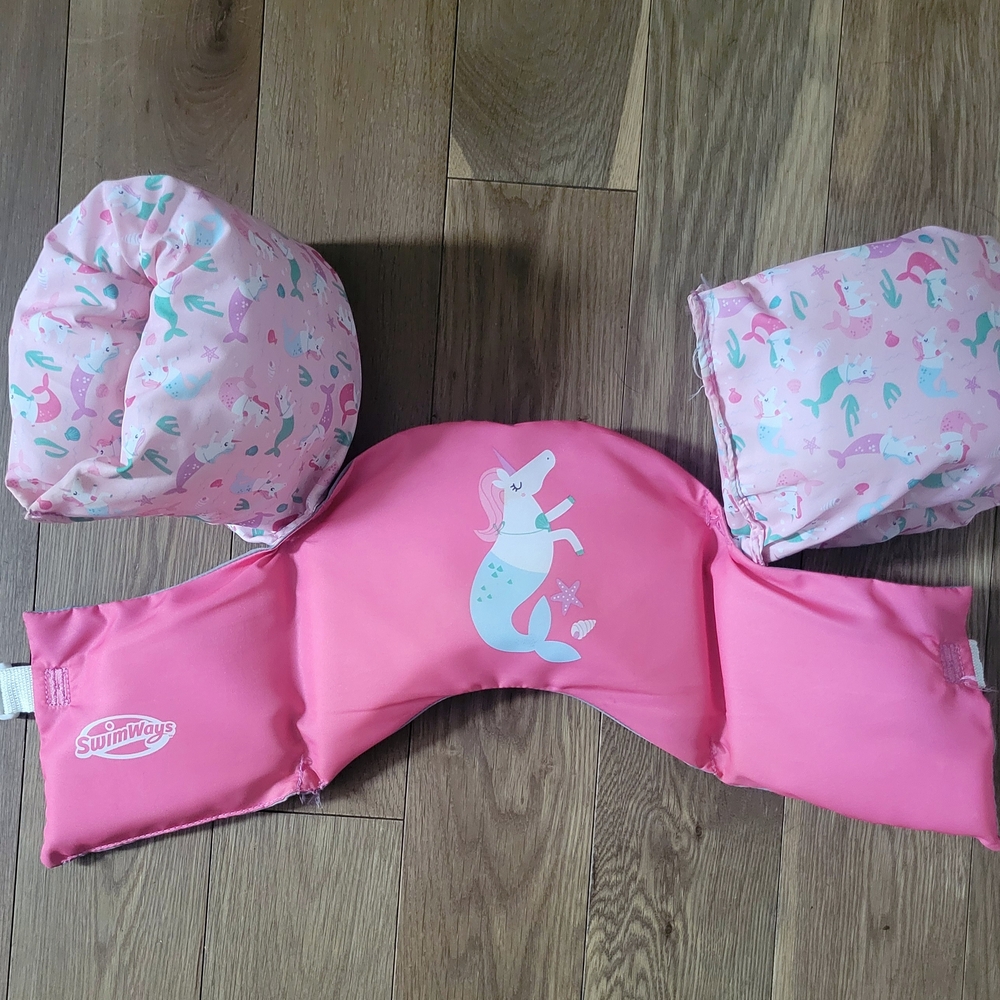 Pink Swimways Kids' Swim Vest with Unicorn Design